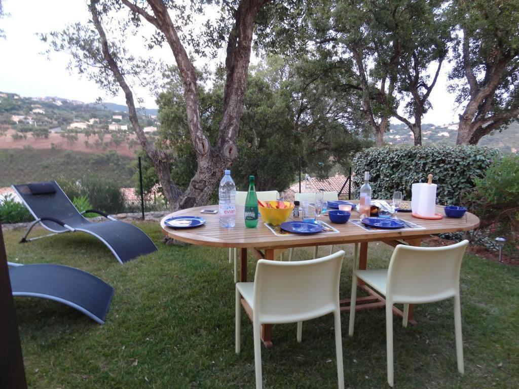 Villa Les Coralines Les Issambres Szoba fotó